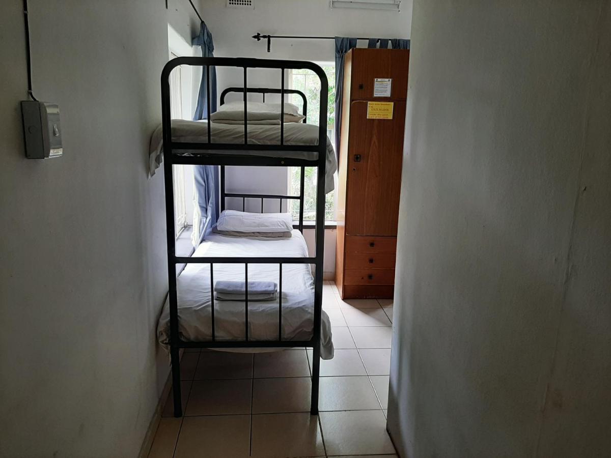 Elephant Walk Guesthouse And Back Packers ファラボルワ エクステリア 写真